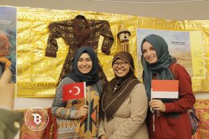 Warga Turki terkagum-kagum melihat pesona budaya Indonesia