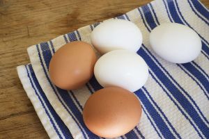 Beda kandungan nutrisi kuning dan putih telur ini jarang orang tahu!