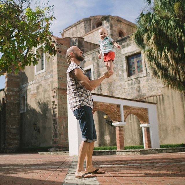 Bayi - 15 Gaya foto ayah dan anak balitanya ini bikin kagum sekaligus wasa-was. © 2016 brilio.net