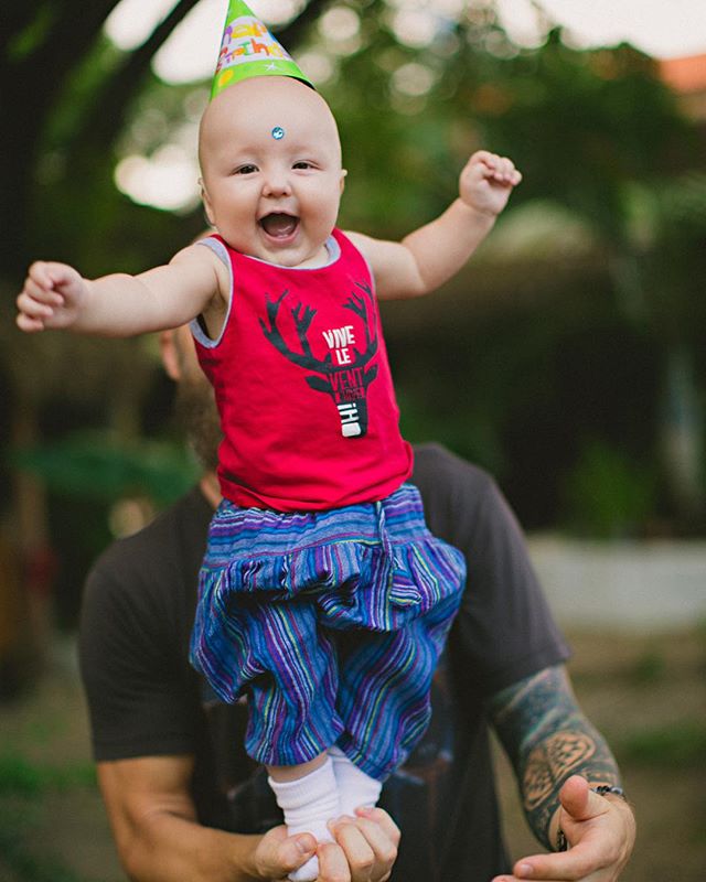 Bayi - 15 Gaya foto ayah dan anak balitanya ini bikin kagum sekaligus wasa-was. © 2016 brilio.net