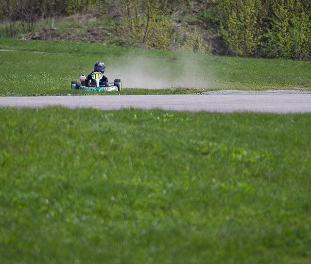 Makar Zheleznyak, si kecil yang siap membawamu melesat di sirkuit balap. © 2016 brilio.net