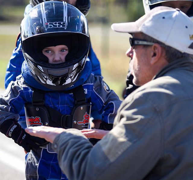 Makar Zheleznyak, si kecil yang siap membawamu melesat di sirkuit balap. © 2016 brilio.net