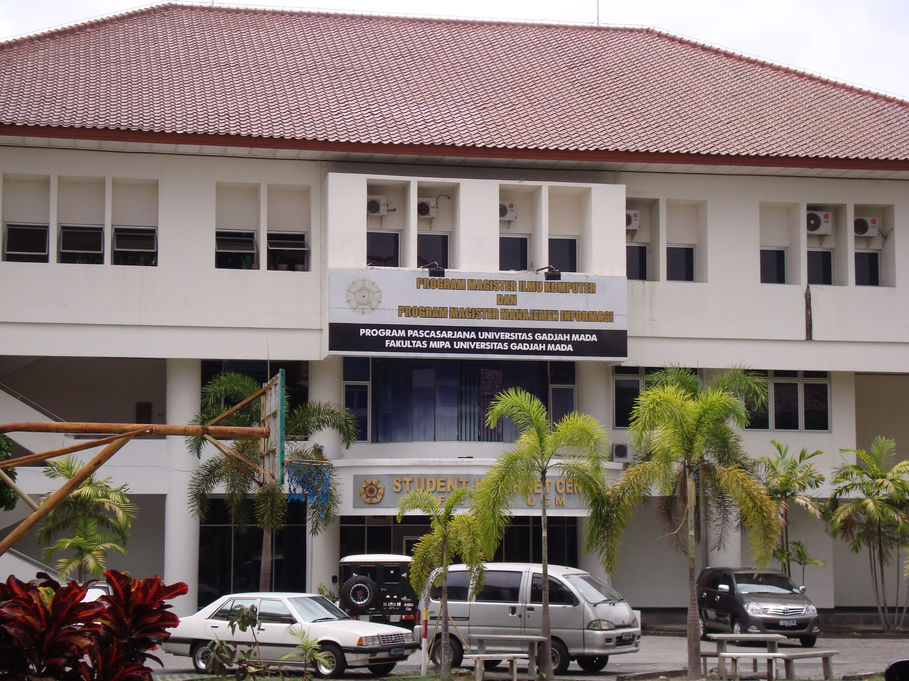 Sesosok mayat wanita ditemukan di toilet gedung FMIPA UGM