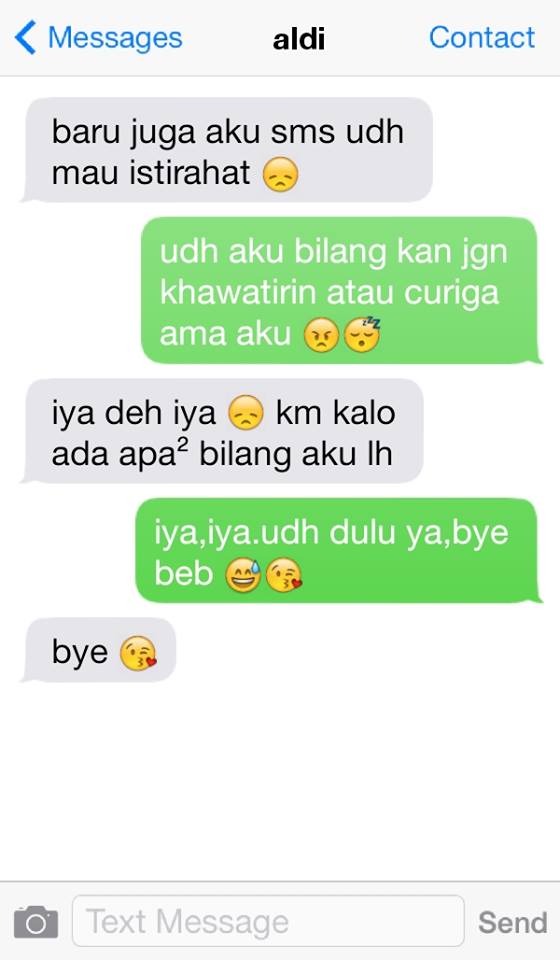 24 SMS Pengorbanan pacar © 2016 brilio.net/Baper 24 SMS Pengorbanan pacar © 2016 brilio.net/Baper