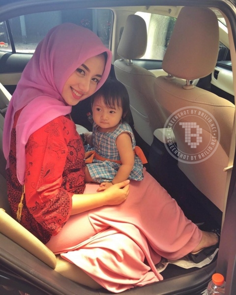 Novita Trenggalek © 2016 brilio.net