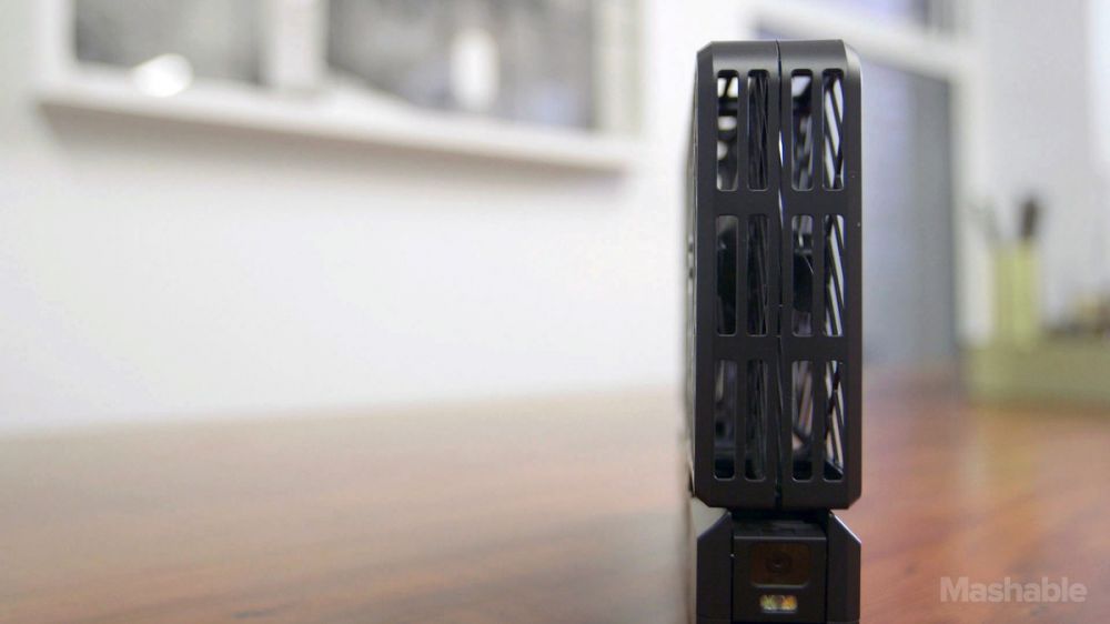 Hover Camera © 2016 brilio.net