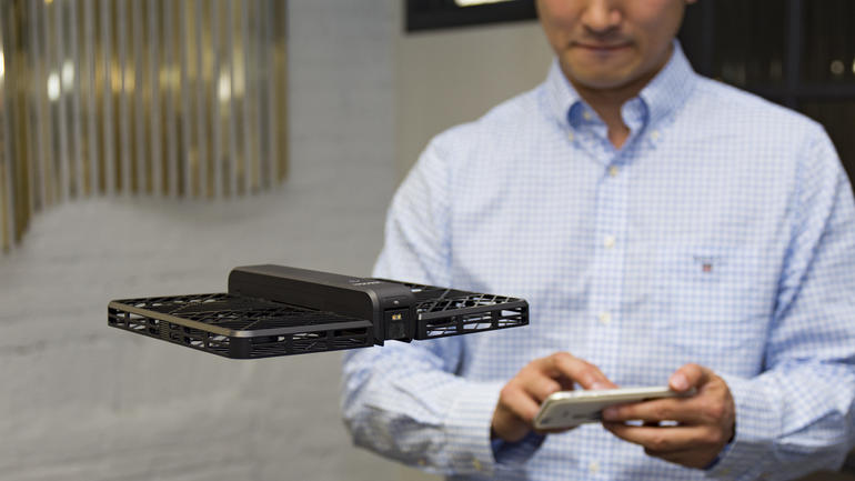 Hover Camera © 2016 brilio.net