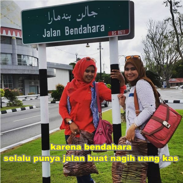meme bendahara kelas 1-14 © 2016 brilio.net meme bendahara kelas 1-14 © 2016 brilio.net
