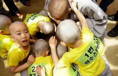 15 Foto biksu kecil ini bakal bikin kamu kangen film Boboho. © 2016 brilio.net 15 Foto biksu kecil ini bakal bikin kamu kangen film Boboho. © 2016 brilio.net