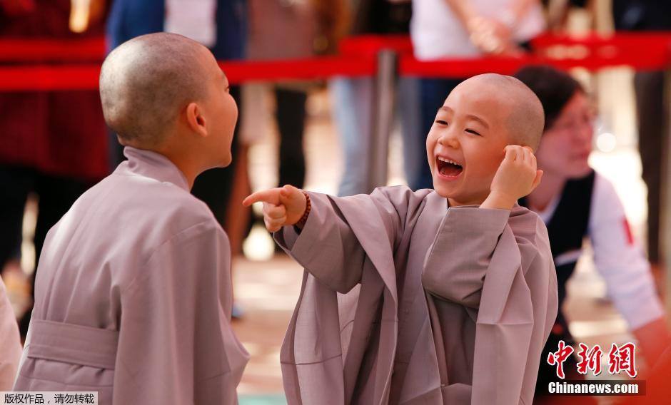 15 Foto biksu kecil ini bakal bikin kamu kangen film Boboho. © 2016 brilio.net 15 Foto biksu kecil ini bakal bikin kamu kangen film Boboho. © 2016 brilio.net