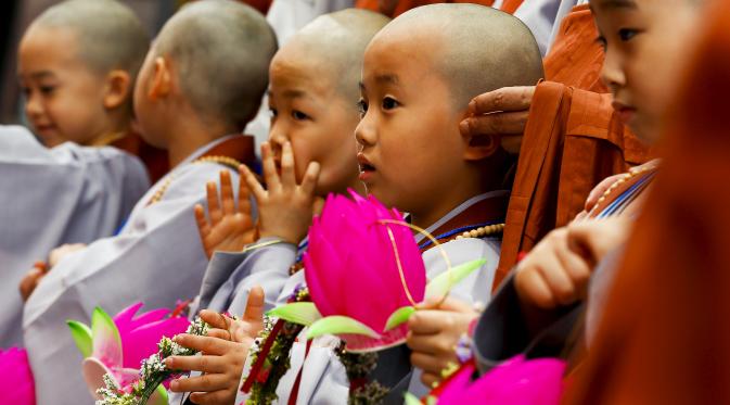 15 Foto biksu kecil ini bakal bikin kamu kangen film Boboho. © 2016 brilio.net 15 Foto biksu kecil ini bakal bikin kamu kangen film Boboho. © 2016 brilio.net