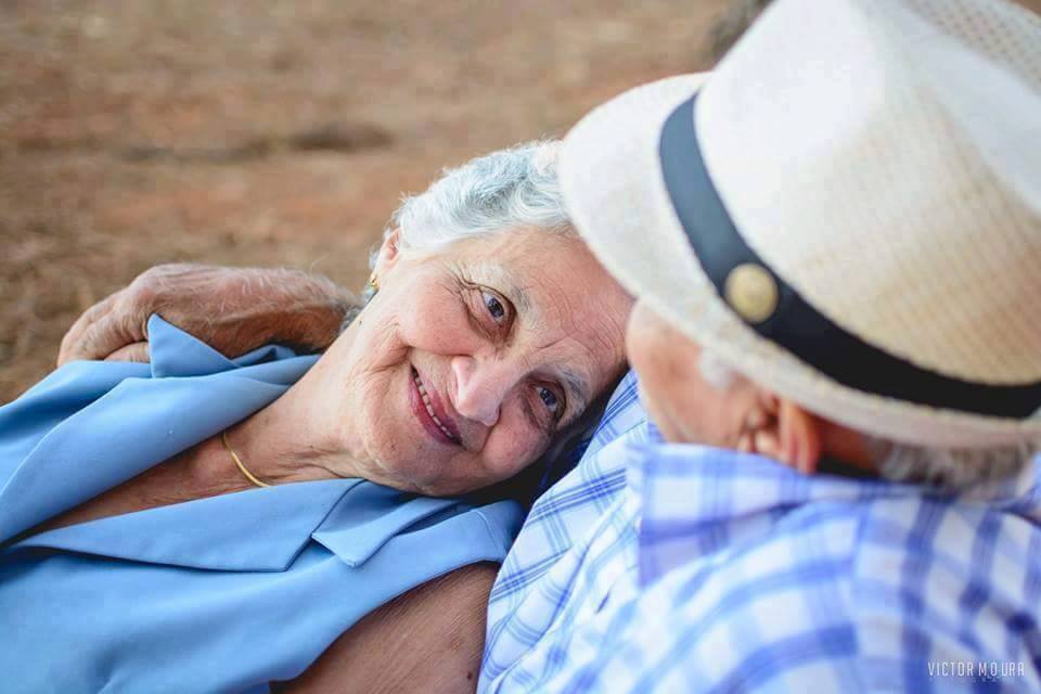 pasangan lanjut usia 1-11 © 2016 brilio.net pasangan lanjut usia 1-11 © 2016 brilio.net