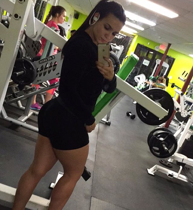 Cewek - Natascha Encinosa si seksi yang pernah ditolak cowok karena gemuk. © 2016 brilio.net Cewek - Natascha Encinosa si seksi yang pernah ditolak cowok karena gemuk. © 2016 brilio.net