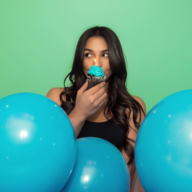 Cewek - Natascha Encinosa si seksi yang pernah ditolak cowok karena gemuk. © 2016 brilio.net Cewek - Natascha Encinosa si seksi yang pernah ditolak cowok karena gemuk. © 2016 brilio.net