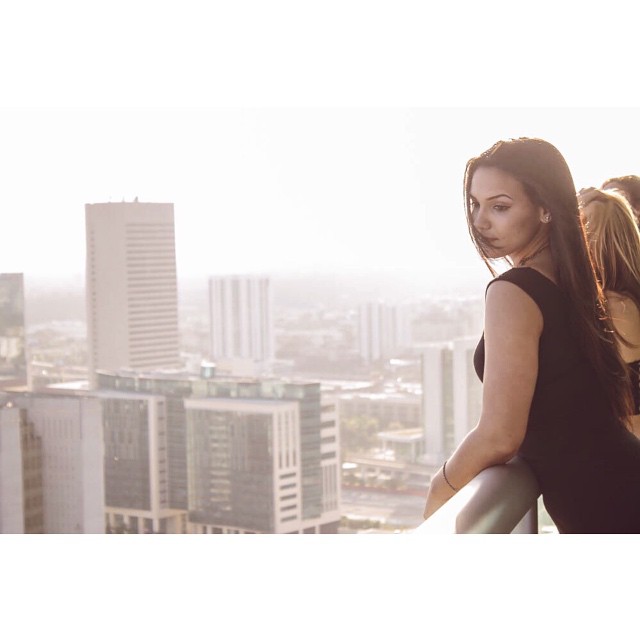 Cewek - Natascha Encinosa si seksi yang pernah ditolak cowok karena gemuk. © 2016 brilio.net Cewek - Natascha Encinosa si seksi yang pernah ditolak cowok karena gemuk. © 2016 brilio.net