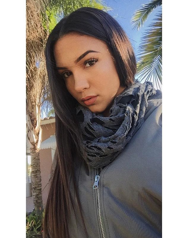 Cewek - Natascha Encinosa si seksi yang pernah ditolak cowok karena gemuk. © 2016 brilio.net Cewek - Natascha Encinosa si seksi yang pernah ditolak cowok karena gemuk. © 2016 brilio.net