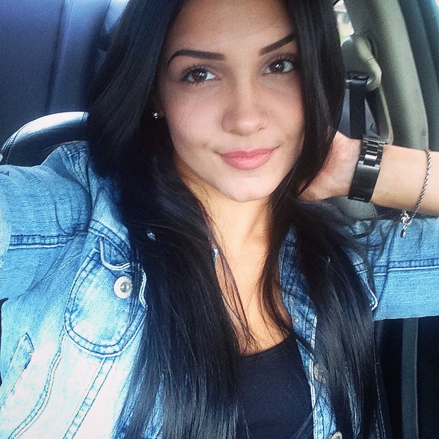 Cewek - Natascha Encinosa si seksi yang pernah ditolak cowok karena gemuk. © 2016 brilio.net Cewek - Natascha Encinosa si seksi yang pernah ditolak cowok karena gemuk. © 2016 brilio.net