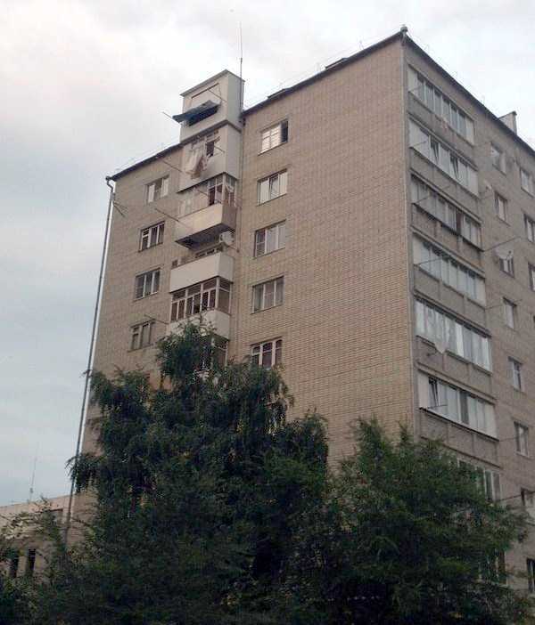 desain balkon gagal paham © 2016 brilio.net