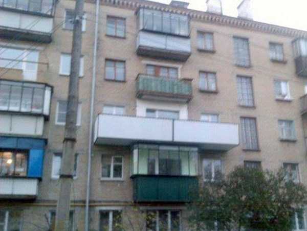 desain balkon gagal paham © 2016 brilio.net