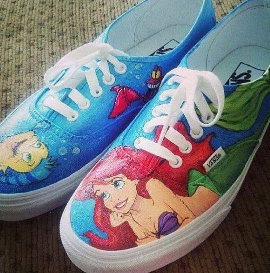 sepatu kartun  © 2016 brilio.net