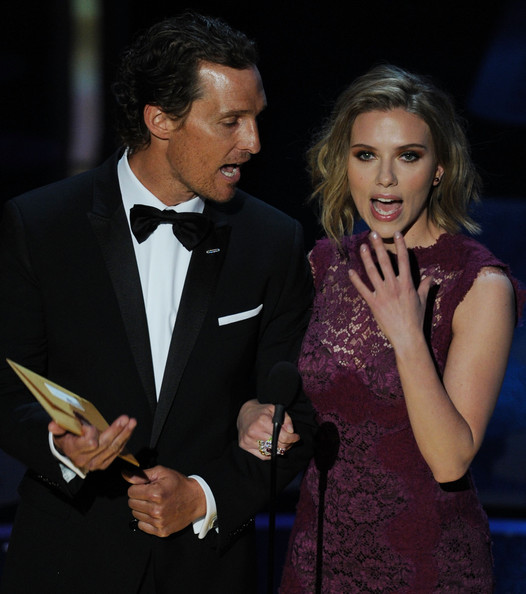 artis intip belahan dada  © 2016 brilio.net