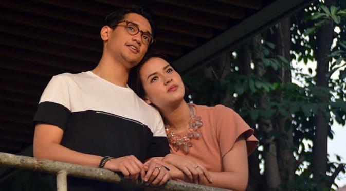 15 Pasangan selebritis yang diharapkan fans berjodoh, ternyata tidak!