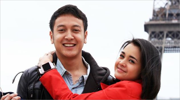 15 Pasangan selebritis yang diharapkan fans berjodoh, ternyata tidak!