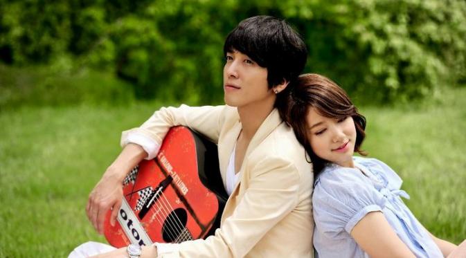 15 Pasangan selebritis yang diharapkan fans berjodoh, ternyata tidak!