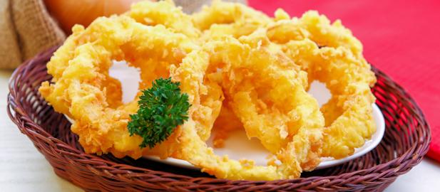 Bikin camilan onion ring ala kafe versi kamu yuk, ini resepnya! 