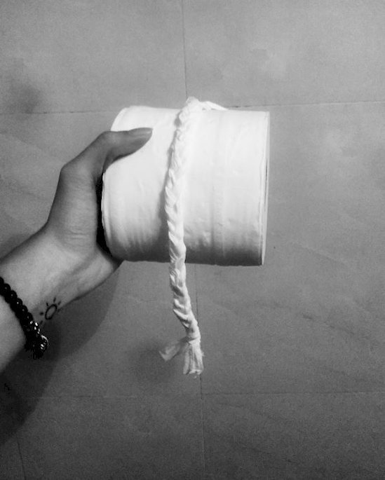 kebiasaan cewek © 2016 brilio.net kebiasaan cewek © 2016 brilio.net