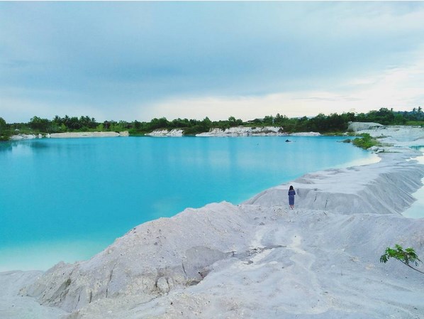 Danau Air Biru © 2016 brilio.net Danau Air Biru © 2016 brilio.net