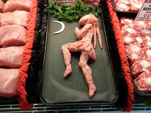 WOW - Penjual daging ini bentuk aneka karakter dari daging cincang © 2016 brilio.net