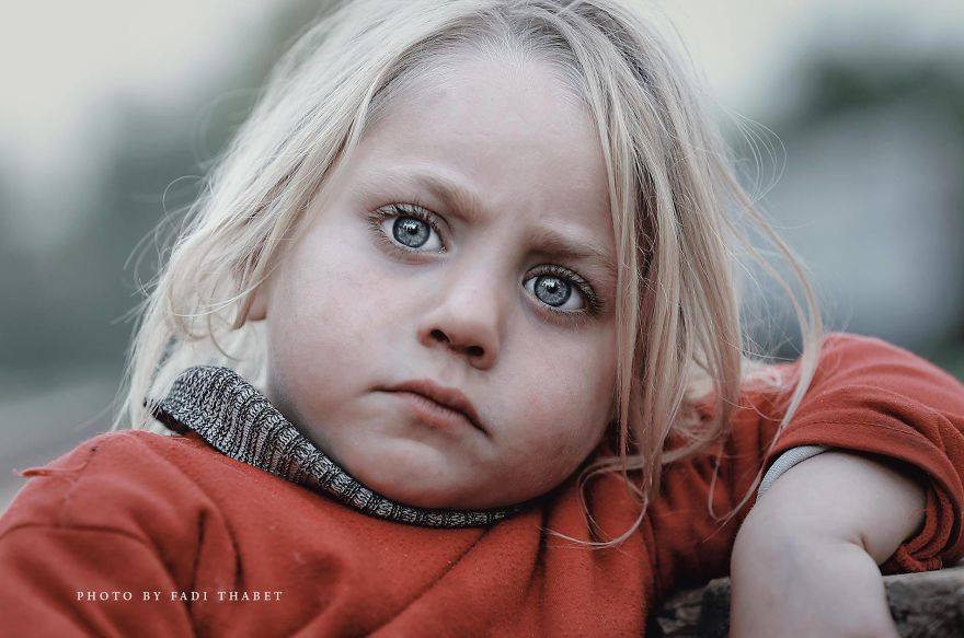 20 Foto warna mata  anak anak di Jalur Gaza indah 