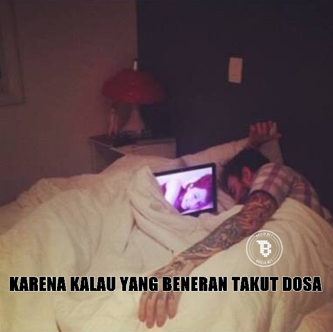 meme main perempuan  © 2016 brilio.net