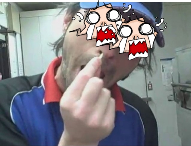 kelakuan jorok pegawai © 2016 brilio.net