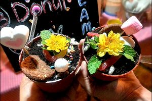 Daripada beli, ini resep es krim pot yang bisa kamu bikin di rumah