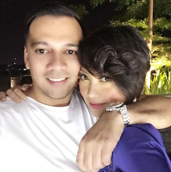 pasangan artis mesra © 2016 brilio.net pasangan artis mesra © 2016 brilio.net