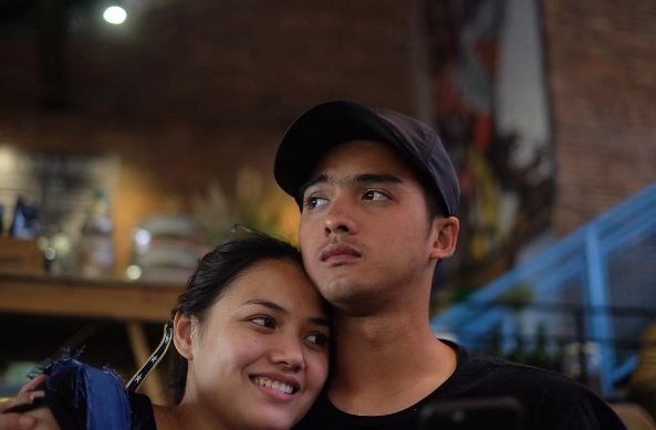 pasangan artis mesra © 2016 brilio.net pasangan artis mesra © 2016 brilio.net