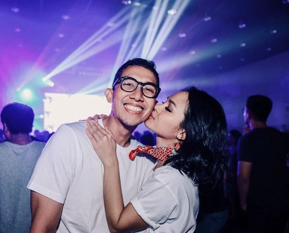 pasangan artis mesra © 2016 brilio.net pasangan artis mesra © 2016 brilio.net