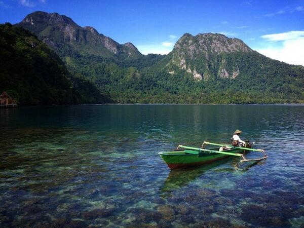 Teluk Saleman Maluku © 2016 brilio.net