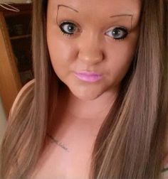 Makeup mata gagal © 2016 brilio.net