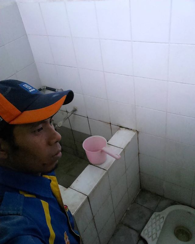 qosim selfie kamar mandi © 2016 brilio.net