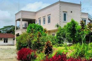 Yuk, jalan-jalan ke rumah Ahok di Belitung, asri banget! 