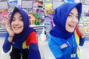 Cantiknya kasir minimarket ini, bikin rela ikhlaskan uang kembalian