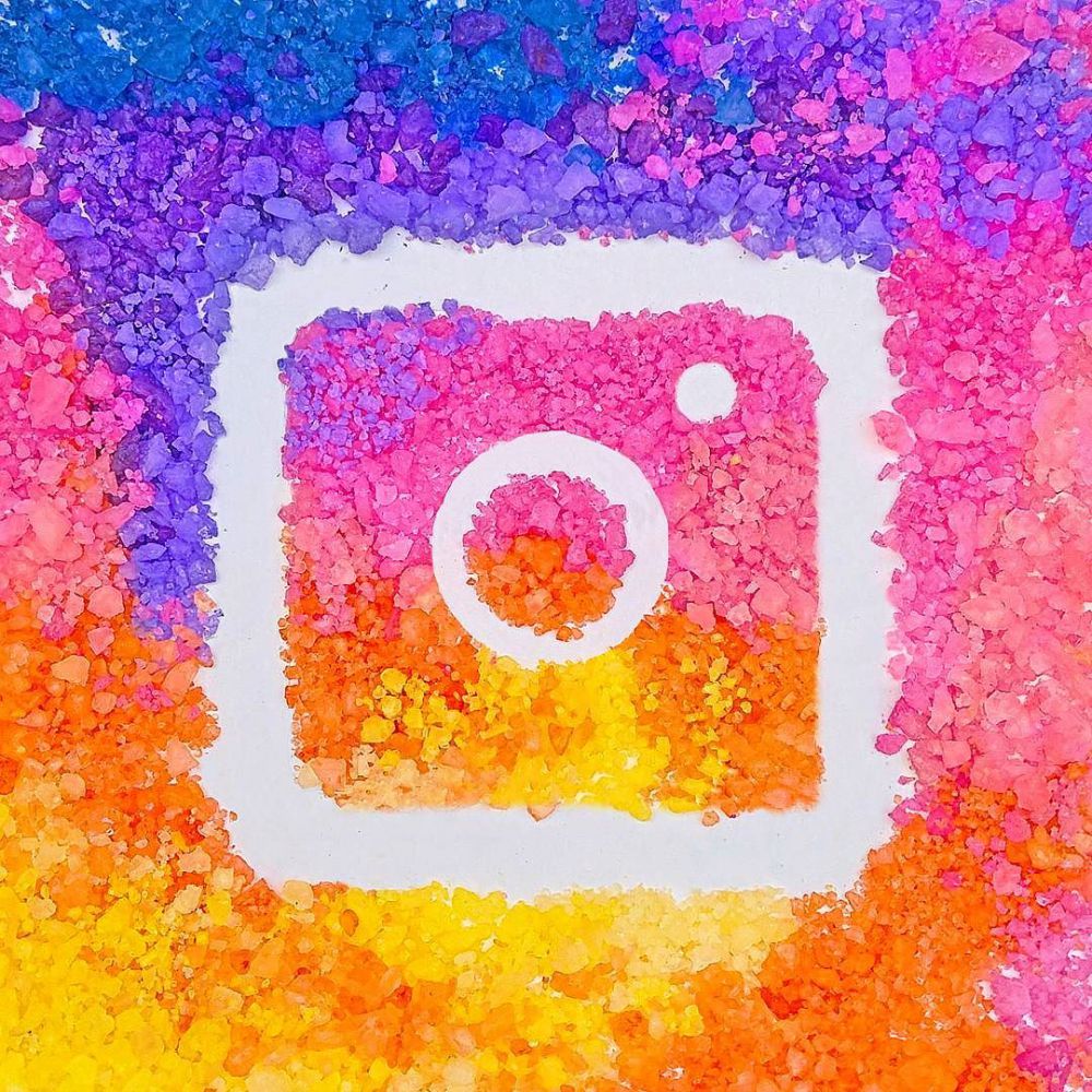 13 Kreasi logo terbaru Instagram buatan seniman, kamu suka yang mana?
