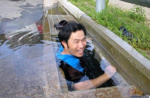 Kolam Renang Aneh Banget © 2016 brilio.net