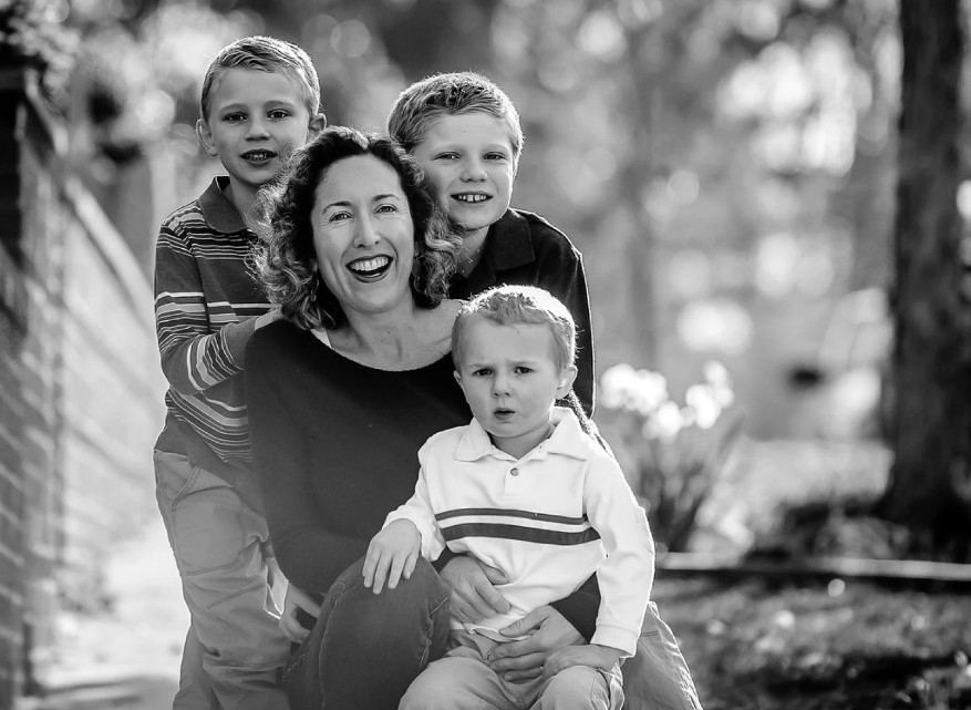 potret kehangatan ibu dan anak © 2016 brilio.net