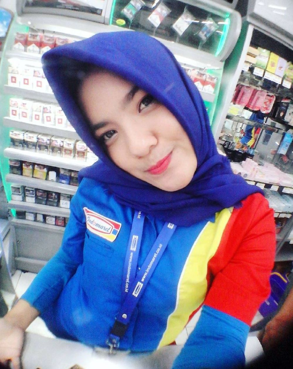  Indomaret  s beautiful cashier  will have you leaving your 