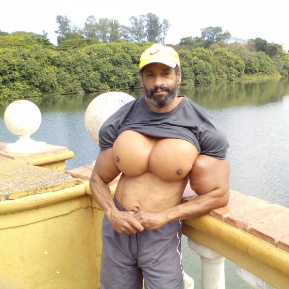 kekar suntikan © 2016 valdirsegato