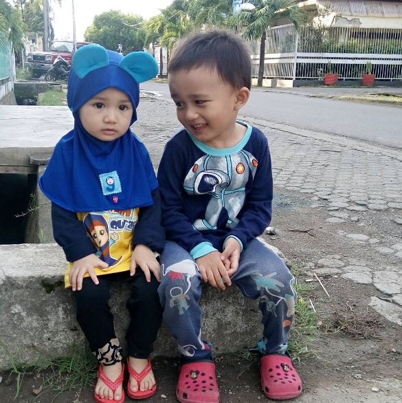 Bayi - Ghiza Ramadani, si mungil yang sudah berhijab sedari kecil © 2016 brilio.net